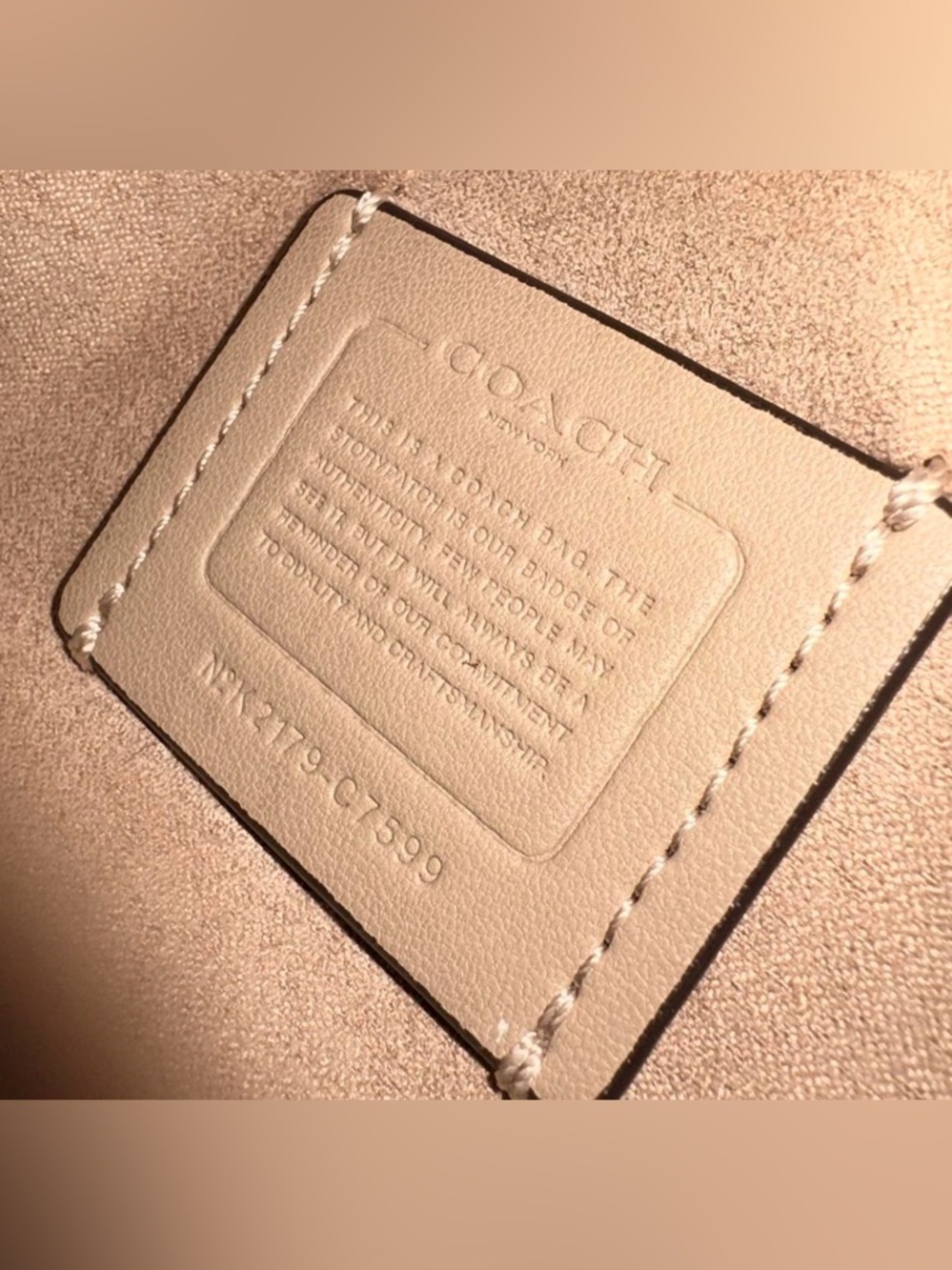 Rare & Beautiful Coach Mini Bag β¨π©·π©·π©·π©·π©·mini size βββ - Picture 9 of 16